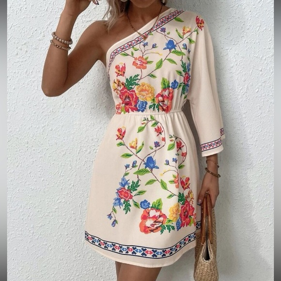 Boho floral print one shoulder dress - Picture 4 of 6